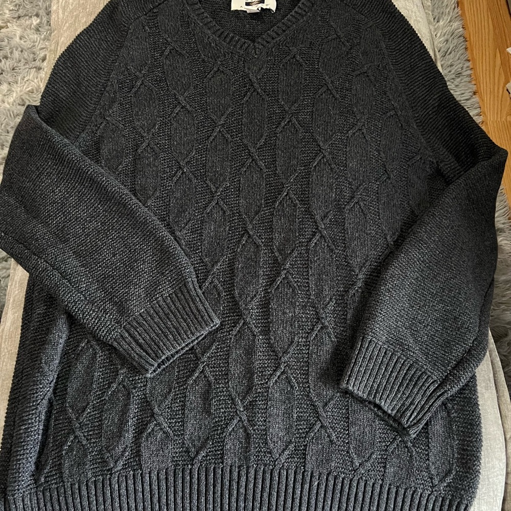 Joseph Men's Dark Charcoal Cable-Knit V-Neck Sweater